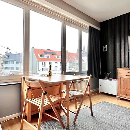 Seaside Cosy Retreat For Two