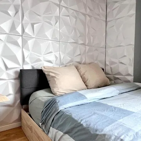 Seaside Cosy Retreat For Two *