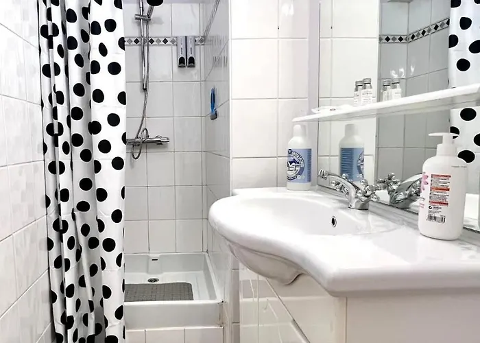 Seaside Cosy Retreat For Two 公寓 *