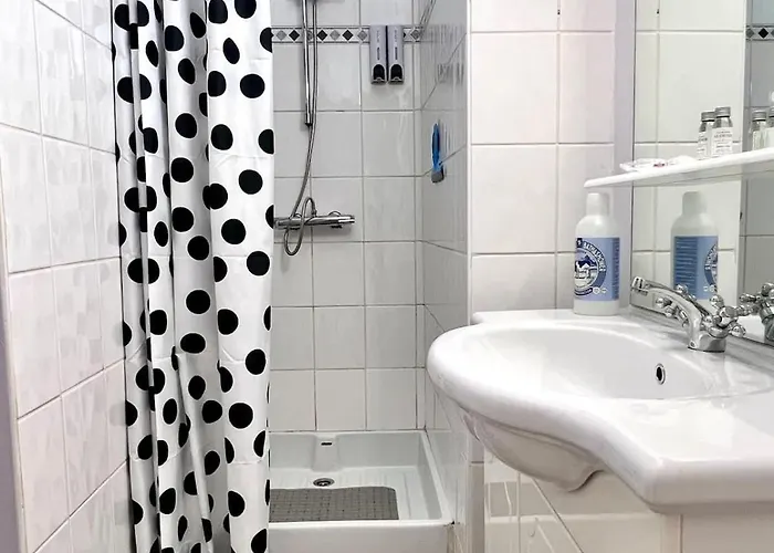 Seaside Cosy Retreat For Two 公寓 *